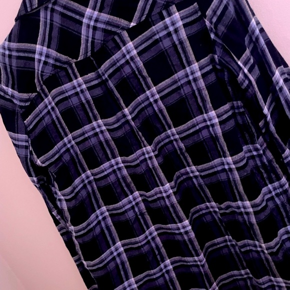 Bella Dahl women’s Plaid Button-Up Shirt - Picture 5 of 9